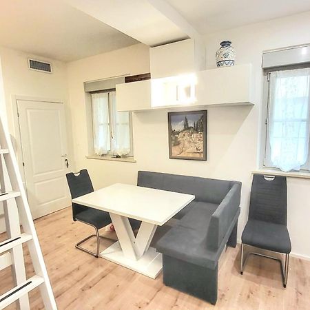 Dolomiti 1 Room Apartment Center Wi-Fi Ac Болзано Екстериор снимка